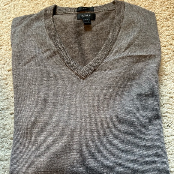 J. Crew Other - J Crew v-neck sweater (x-small slim fit)